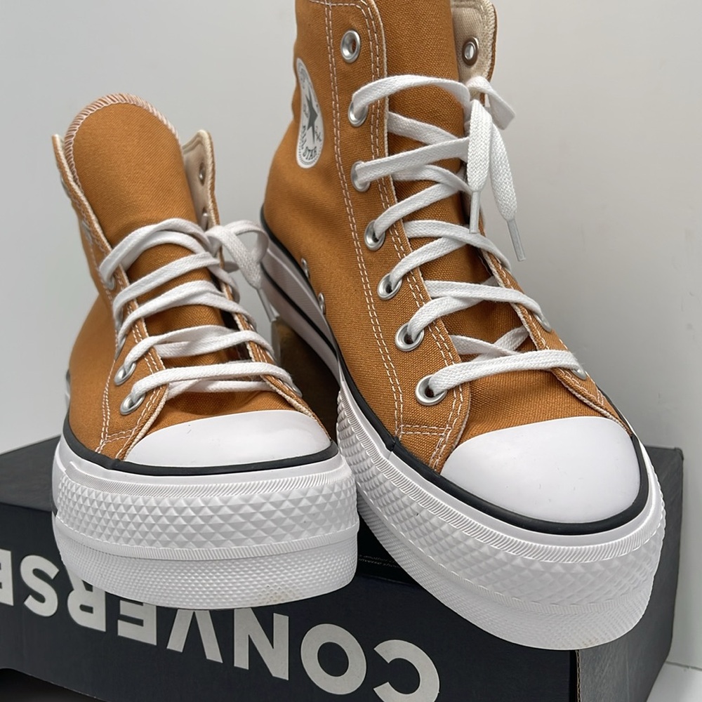 Converse WMNS CTAS LIFT HI
GINGERSNAP/WHITE/BLACK A11537F Platforms Sneakers - Picture 12 of 16